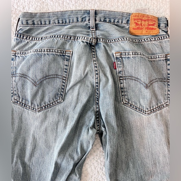 Levis 559 Jeans Mens 33x34 Straight Leg WaterLess Zipper Fly Denim 00559-0733 - Picture 1 of 10